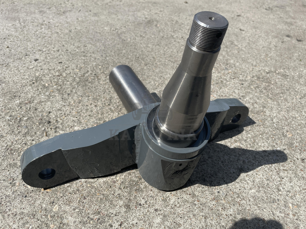 Claas Lexion 410 430 450 460 510 530 540 560 - zwrotnica tylnej osi 0006694240 669424.01 - Csonkállvány - Mezőgazdasági gépek: 1 kép. Claas Lexion 410 430 450 460 510 530 540 560 - zwrotnica tylnej osi 0006694240 669424.01 - Csonkállvány - Mezőgazdasági gépek: 1 kép.