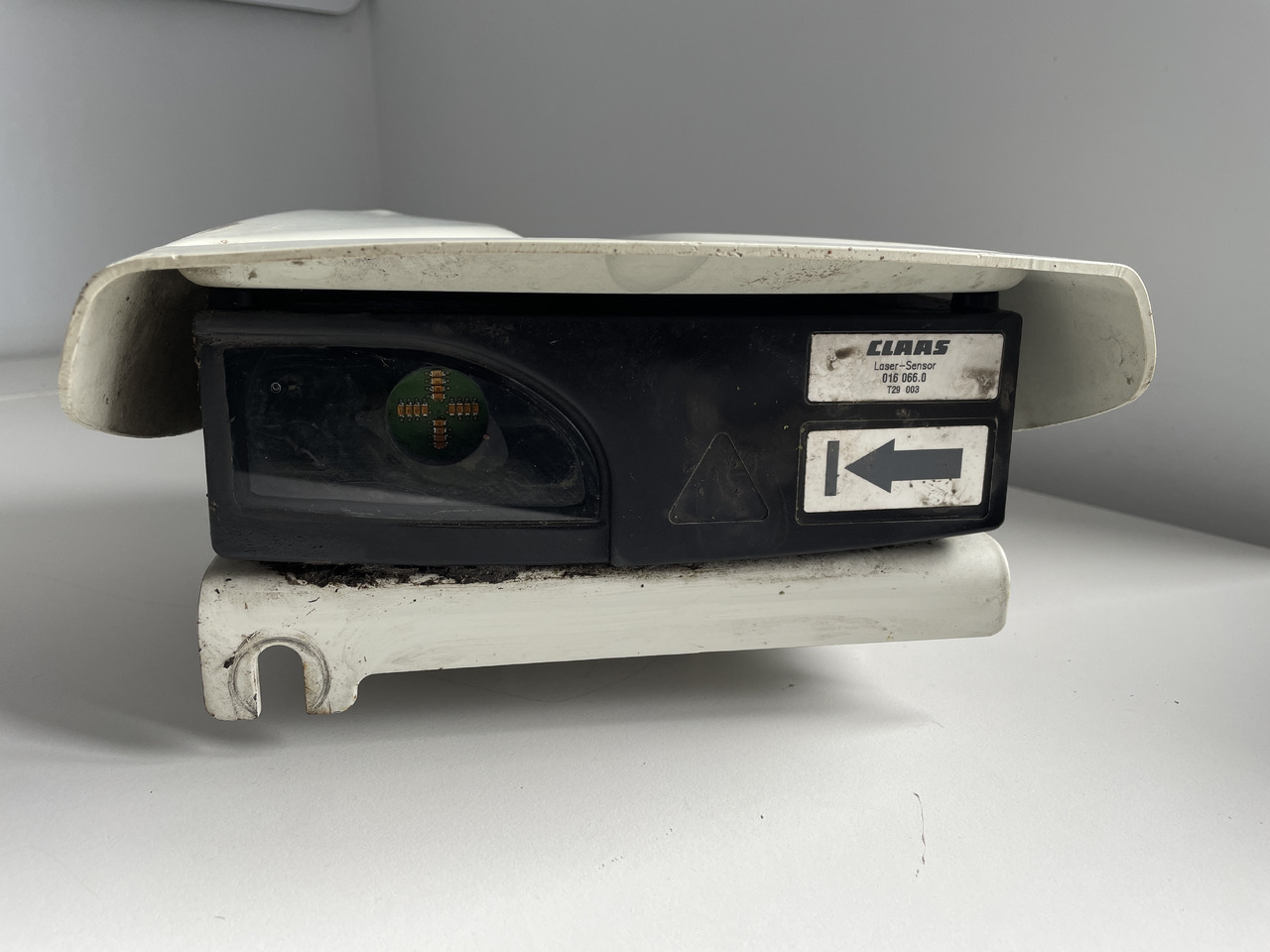 Claas Lexion - Laser Pilot Sensor 0160660 0018116291 - Érzékelő - Kombájn: 2 kép. Claas Lexion - Laser Pilot Sensor 0160660 0018116291 - Érzékelő - Kombájn: 2 kép.