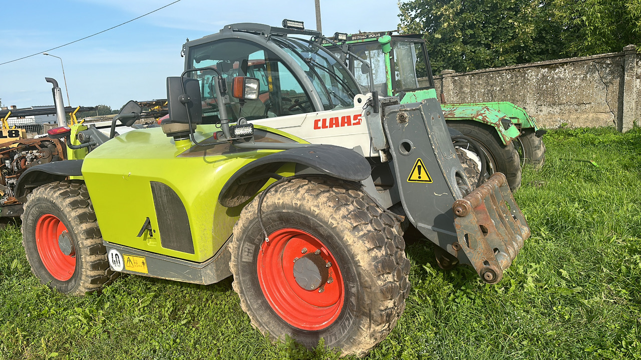 Claas Scorpion Karetka adapter nośnik narzędzi - Gyorscsatlakozó - Mezőgazdasági gépek: 4 kép. Claas Scorpion Karetka adapter nośnik narzędzi - Gyorscsatlakozó - Mezőgazdasági gépek: 4 kép.