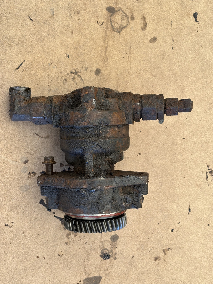 Cummins 8.3 6CT 6CTA 6CTAA Pompa hydrauliczna rozrząd - Hidraulikus szivattyú - Mezőgazdasági gépek: 1 kép. Cummins 8.3 6CT 6CTA 6CTAA Pompa hydrauliczna rozrząd - Hidraulikus szivattyú - Mezőgazdasági gépek: 1 kép.