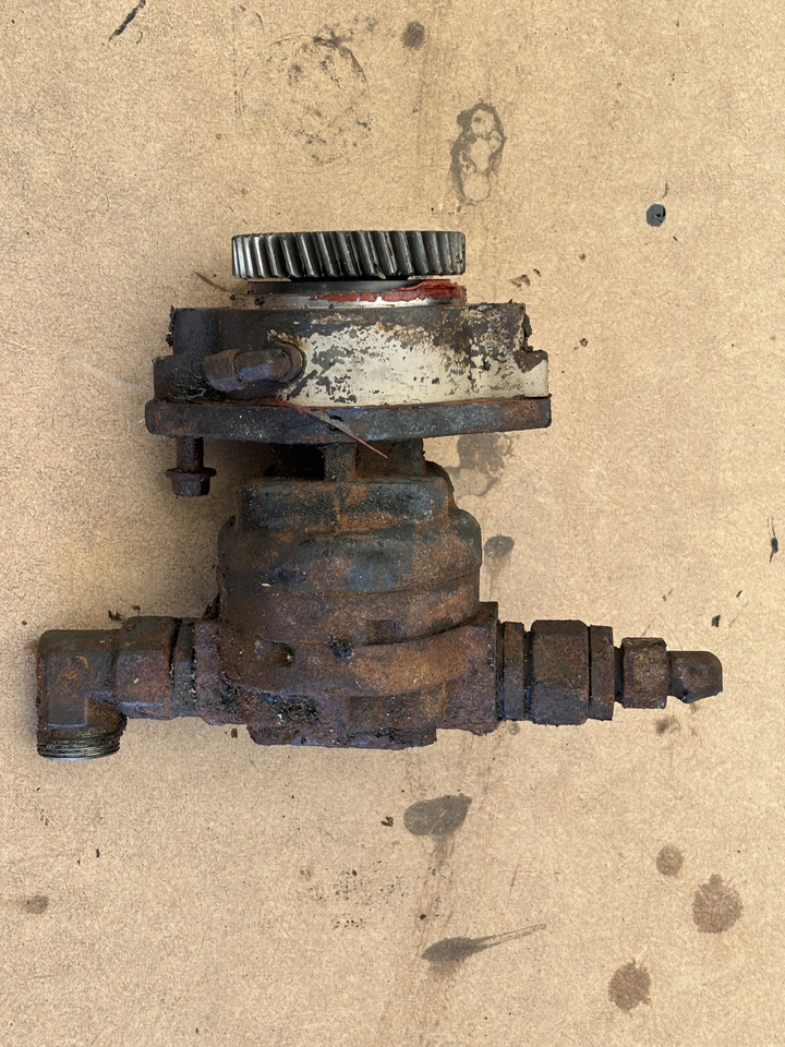 Cummins 8.3 6CT 6CTA 6CTAA Pompa hydrauliczna rozrząd - Hidraulikus szivattyú - Mezőgazdasági gépek: 2 kép. Cummins 8.3 6CT 6CTA 6CTAA Pompa hydrauliczna rozrząd - Hidraulikus szivattyú - Mezőgazdasági gépek: 2 kép.