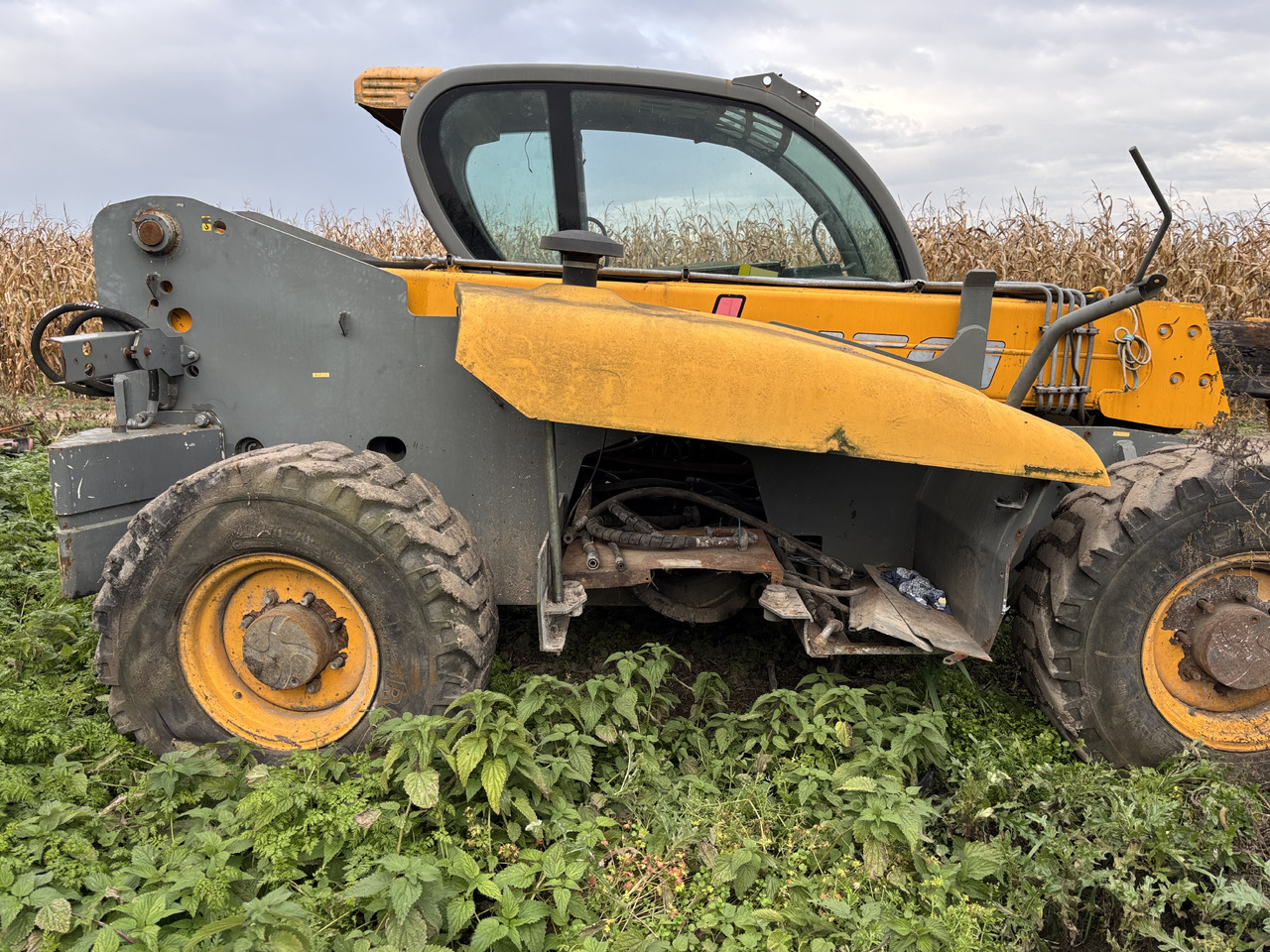 Dieci 185 - Ładowarka Teleskopowa - Kabina Szyba Dach - Ablak és alkatrészek - Teleszkópos rakodó: 3 kép. Dieci 185 - Ładowarka Teleskopowa - Kabina Szyba Dach - Ablak és alkatrészek - Teleszkópos rakodó: 3 kép.