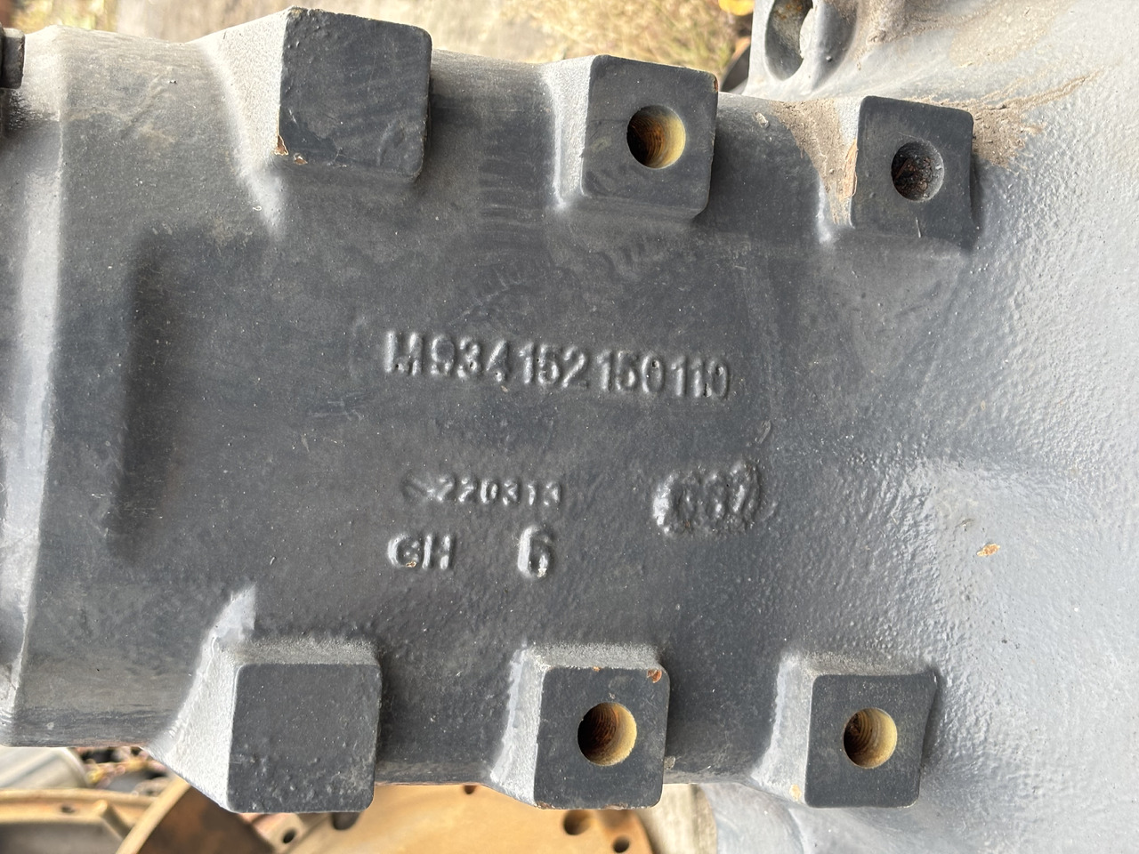 FENDT 930 933 936 Zwolnica Wał Obudowa Tylnej Osi 926101150070 934151150010 931150150030 - Véglehajtás - Mezőgazdasági gépek: 5 kép. FENDT 930 933 936 Zwolnica Wał Obudowa Tylnej Osi 926101150070 934151150010 931150150030 - Véglehajtás - Mezőgazdasági gépek: 5 kép.