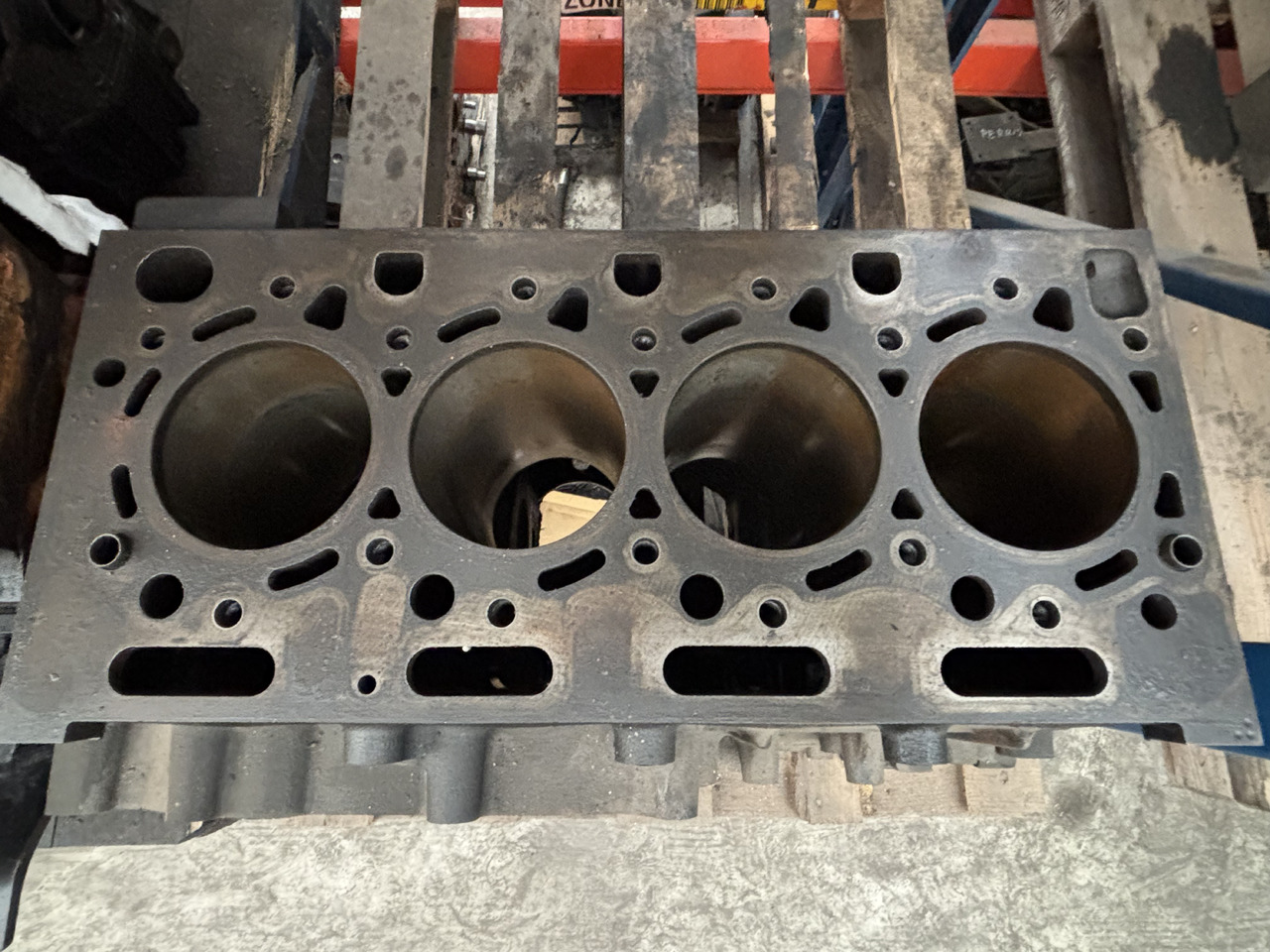 JCB 526-55 (32001852) Blok Silnika - Motorblokk - Mezőgazdasági gépek: 2 kép. JCB 526-55 (32001852) Blok Silnika - Motorblokk - Mezőgazdasági gépek: 2 kép.