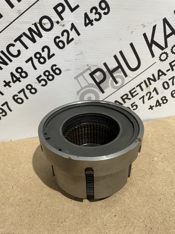 JCB Fastrac - skrzynia biegów - kosz - Sebességváltó - Mezőgazdasági gépek: 1 kép. JCB Fastrac - skrzynia biegów - kosz - Sebességváltó - Mezőgazdasági gépek: 1 kép.