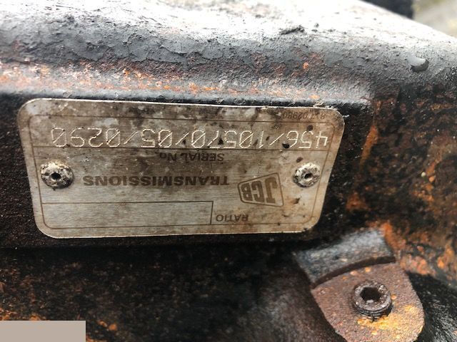 JCB Fastrack - Reduktor Skrzyni Biegów - Sebességváltó és alkatrészek - Mezőgazdasági gépek: 1 kép. JCB Fastrack - Reduktor Skrzyni Biegów - Sebességváltó és alkatrészek - Mezőgazdasági gépek: 1 kép.