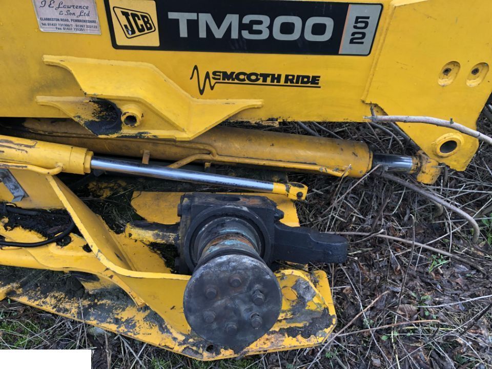 JCB TM 300 Siłownik Poziomowania - Hidraulikus henger - Mezőgazdasági gépek: 4 kép. JCB TM 300 Siłownik Poziomowania - Hidraulikus henger - Mezőgazdasági gépek: 4 kép.