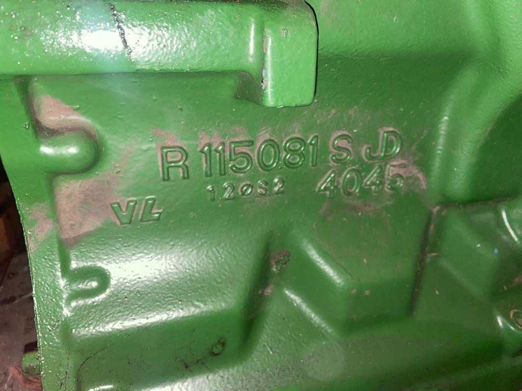 John Deere 6110 6410 - blok silnika R115081 - Motorblokk - Mezőgazdasági gépek: 4 kép. John Deere 6110 6410 - blok silnika R115081 - Motorblokk - Mezőgazdasági gépek: 4 kép.