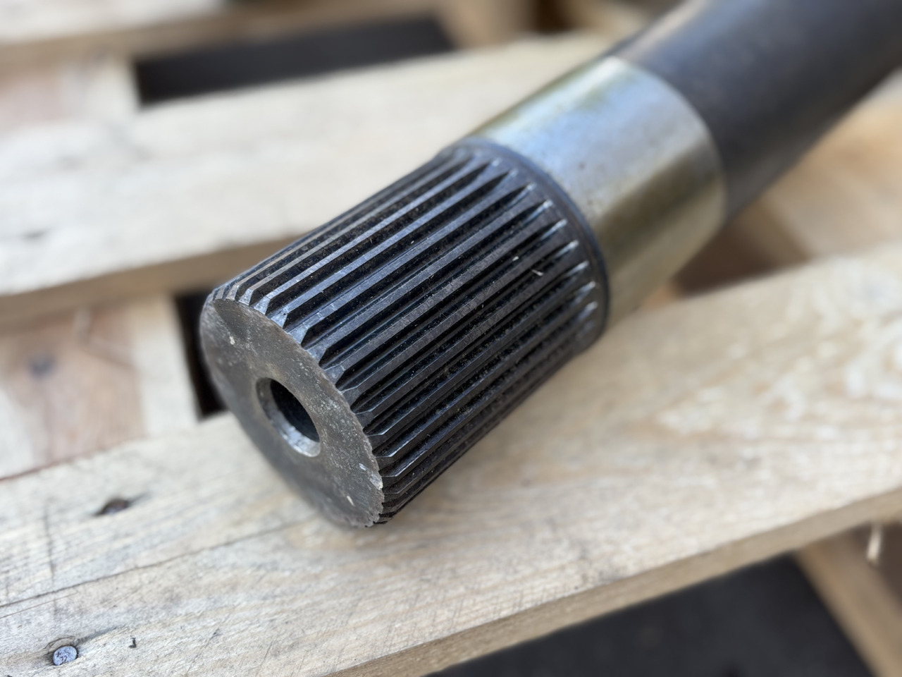 John Deere 6800 6900 7000 Wałek + ramiona podnośnika komplet R126713 L100694 - Reakciórúd - Mezőgazdasági gépek: 1 kép. John Deere 6800 6900 7000 Wałek + ramiona podnośnika komplet R126713 L100694 - Reakciórúd - Mezőgazdasági gépek: 1 kép.