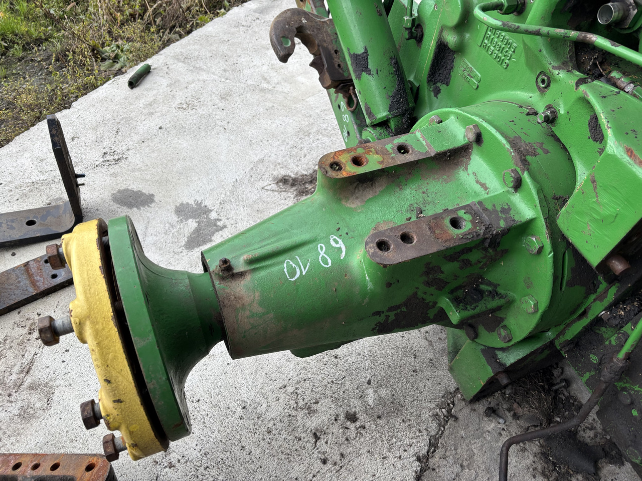John Deere 6810 6910 Zwolnica R126430 R126431 - Véglehajtás - Mezőgazdasági gépek: 1 kép. John Deere 6810 6910 Zwolnica R126430 R126431 - Véglehajtás - Mezőgazdasági gépek: 1 kép.