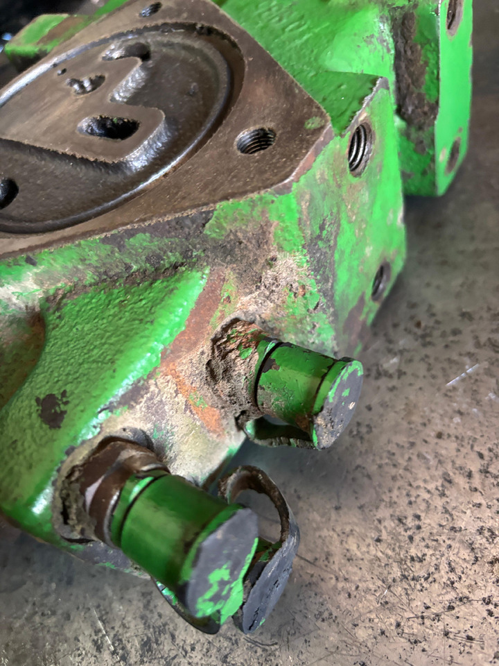 John Deere 6820 6920 Sekcja Rozdzielacza Zawór Priorytetowy AL153388 HUSCO 8505-C - Hidraulikus szelep - Mezőgazdasági gépek: 4 kép. John Deere 6820 6920 Sekcja Rozdzielacza Zawór Priorytetowy AL153388 HUSCO 8505-C - Hidraulikus szelep - Mezőgazdasági gépek: 4 kép.