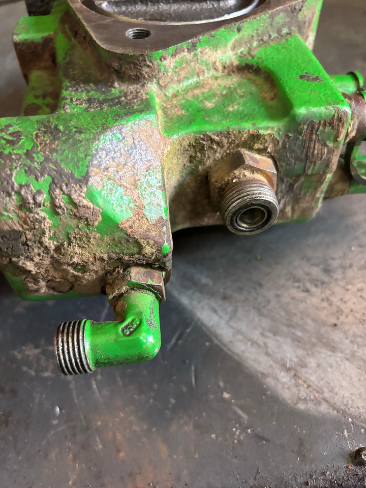 John Deere 6820 6920 Sekcja Rozdzielacza Zawór Priorytetowy AL153388 HUSCO 8505-C - Hidraulikus szelep - Mezőgazdasági gépek: 2 kép. John Deere 6820 6920 Sekcja Rozdzielacza Zawór Priorytetowy AL153388 HUSCO 8505-C - Hidraulikus szelep - Mezőgazdasági gépek: 2 kép.