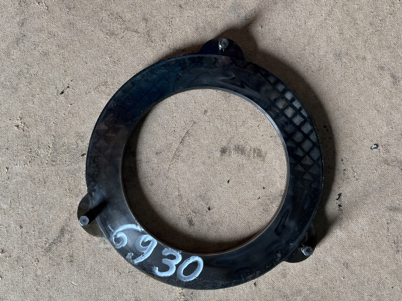 John Deere 6830 6930 7330 7425 Docisk Hamulca Płytka R240691 - Féktárcsa - Mezőgazdasági gépek: 1 kép. John Deere 6830 6930 7330 7425 Docisk Hamulca Płytka R240691 - Féktárcsa - Mezőgazdasági gépek: 1 kép.