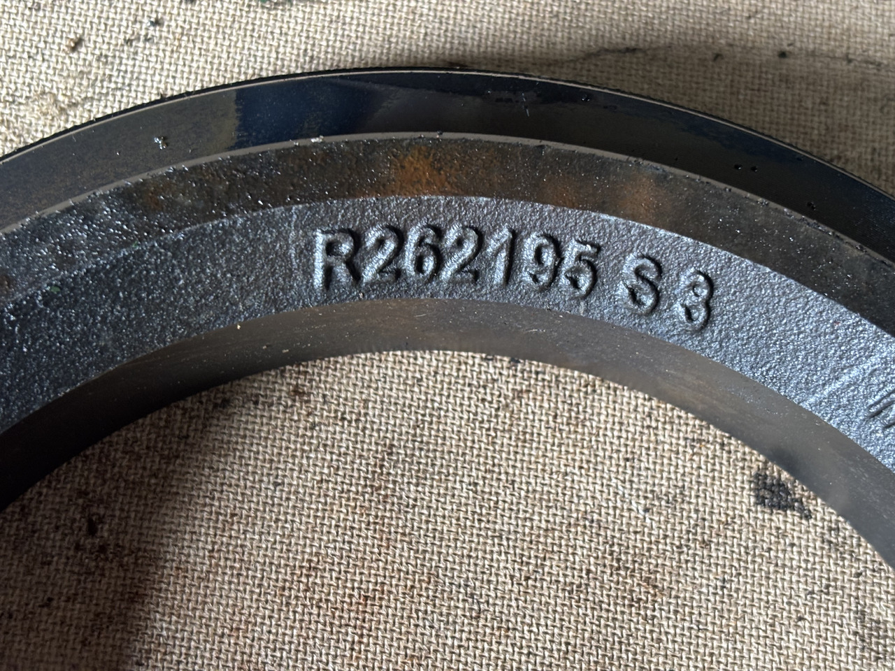 John Deere 6830 6930 Docisk Hamulca Płytka R262195 - Féktárcsa - Mezőgazdasági gépek: 2 kép. John Deere 6830 6930 Docisk Hamulca Płytka R262195 - Féktárcsa - Mezőgazdasági gépek: 2 kép.