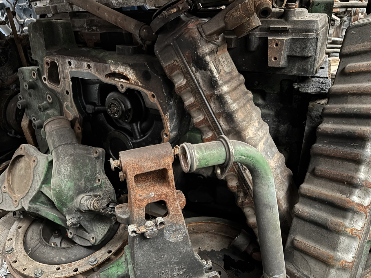 John Deere 7230 7280 8260 8310 9370 670 Silnik Blok Koło Zamachowe CZĘŚCI RE538143 R537181 - Lendkerék - Mezőgazdasági gépek: 4 kép. John Deere 7230 7280 8260 8310 9370 670 Silnik Blok Koło Zamachowe CZĘŚCI RE538143 R537181 - Lendkerék - Mezőgazdasági gépek: 4 kép.