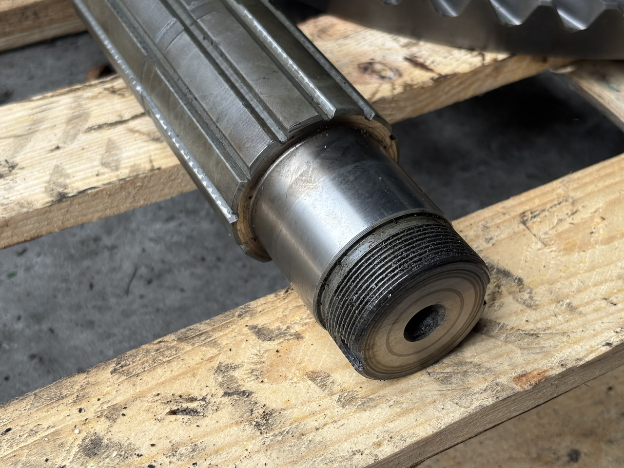 John Deere 7530 6170 6210 Mechanizm Różnicowy Atak RE565816 RE325246 R225505 R225507 - Differenciálmű - Mezőgazdasági gépek: 5 kép. John Deere 7530 6170 6210 Mechanizm Różnicowy Atak RE565816 RE325246 R225505 R225507 - Differenciálmű - Mezőgazdasági gépek: 5 kép.