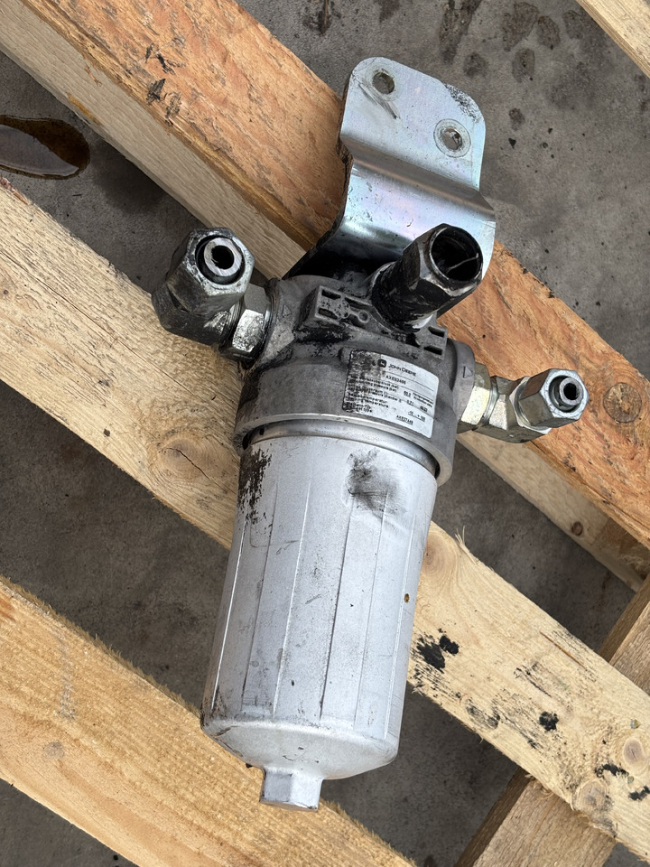 John Deere 8200 8400 8600 Filtr Płynu Hydraulicznego AXE64212 AXE82466 - Hidraulikaszűrő - Mezőgazdasági gépek: 1 kép. John Deere 8200 8400 8600 Filtr Płynu Hydraulicznego AXE64212 AXE82466 - Hidraulikaszűrő - Mezőgazdasági gépek: 1 kép.