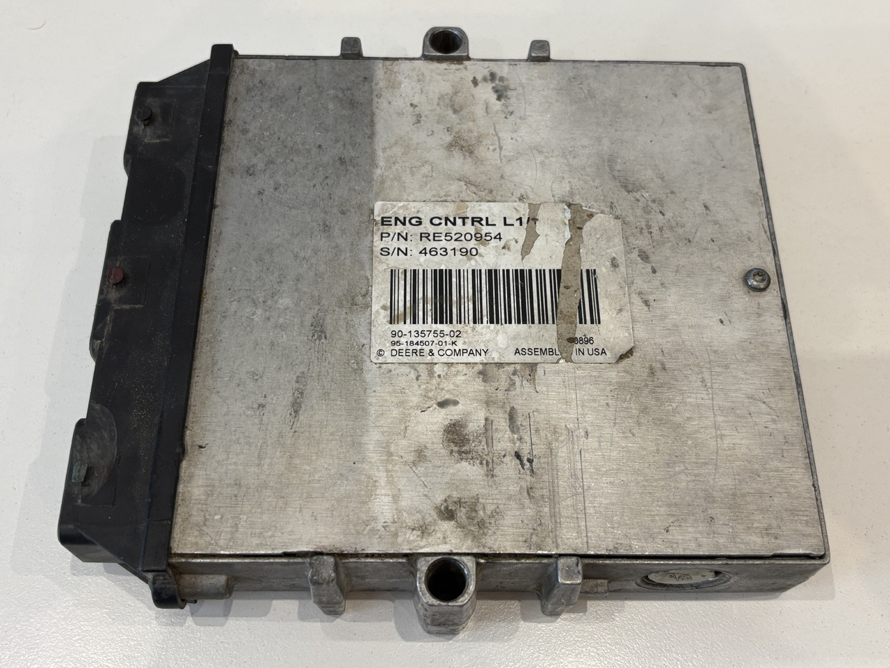 John Deere Moduł ENG CNTRL L15 RE520954 - ECU - Mezőgazdasági gépek: 1 kép. John Deere Moduł ENG CNTRL L15 RE520954 - ECU - Mezőgazdasági gépek: 1 kép.