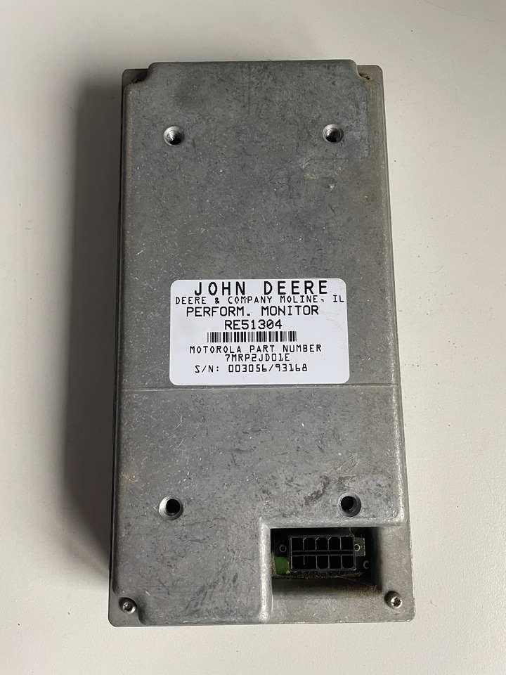 John Deere Performance Monitor - terminal RE51304 RE61600 - Fülke és belső tér - Mezőgazdasági gépek: 2 kép. John Deere Performance Monitor - terminal RE51304 RE61600 - Fülke és belső tér - Mezőgazdasági gépek: 2 kép.