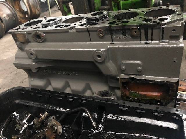 John Deere r 516310 - Blok Cylindrów - Motorblokk - Mezőgazdasági gépek: 1 kép. John Deere r 516310 - Blok Cylindrów - Motorblokk - Mezőgazdasági gépek: 1 kép.