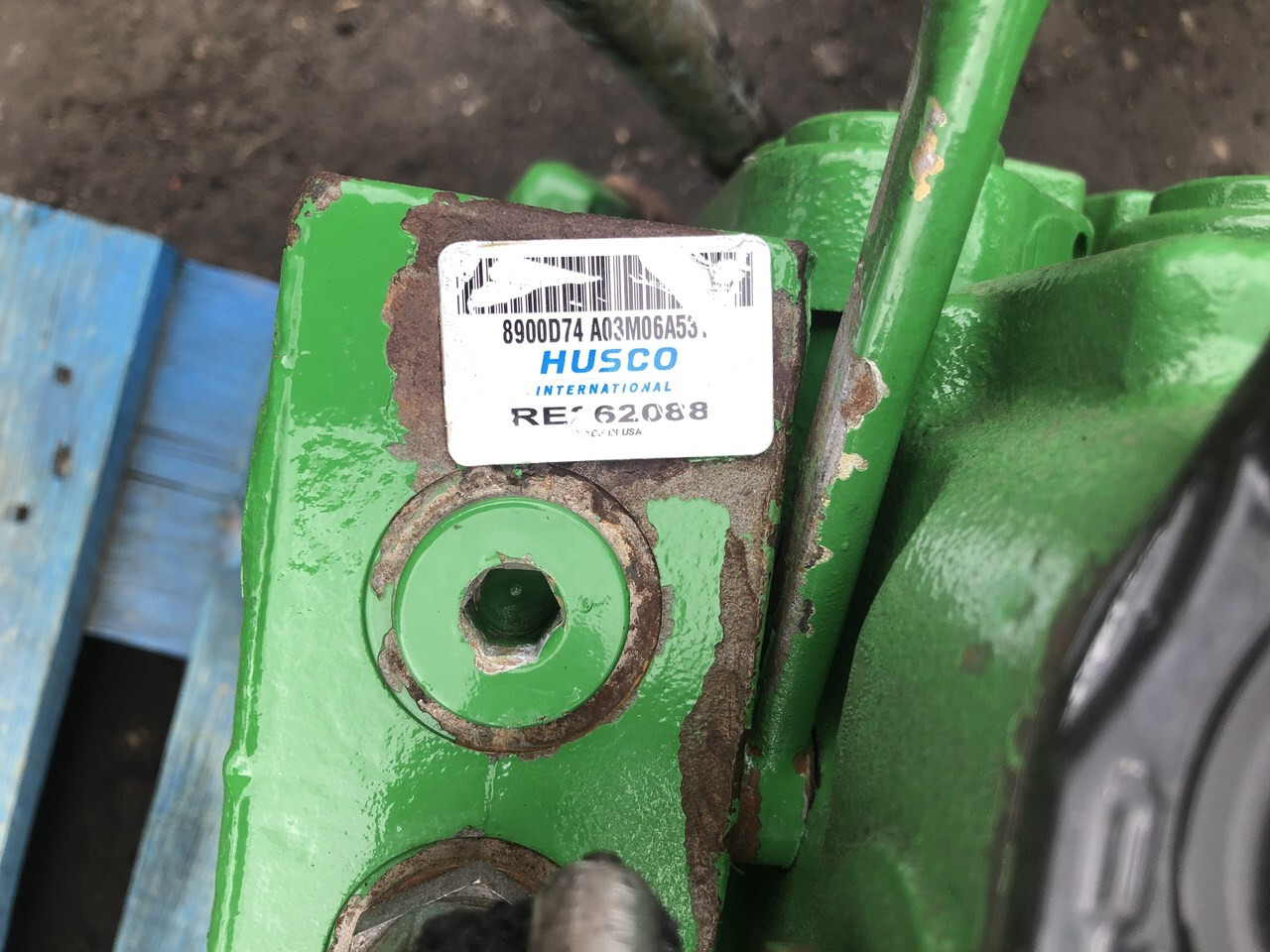 John Deere-rozdzielacz/John Deere 9420 - Hidraulikus szelep - Mezőgazdasági gépek: 1 kép. John Deere-rozdzielacz/John Deere 9420 - Hidraulikus szelep - Mezőgazdasági gépek: 1 kép.