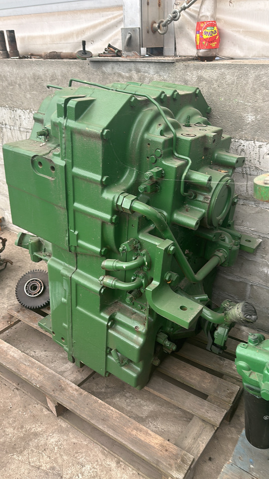 John deere 9420 skrzynia biegów części - Sebességváltó - Mezőgazdasági gépek: 1 kép. John deere 9420 skrzynia biegów części - Sebességváltó - Mezőgazdasági gépek: 1 kép.