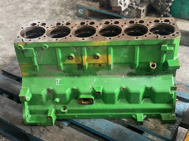 John deere R504850 C blok cylindrów - Motorblokk - Mezőgazdasági gépek: 3 kép. John deere R504850 C blok cylindrów - Motorblokk - Mezőgazdasági gépek: 3 kép.