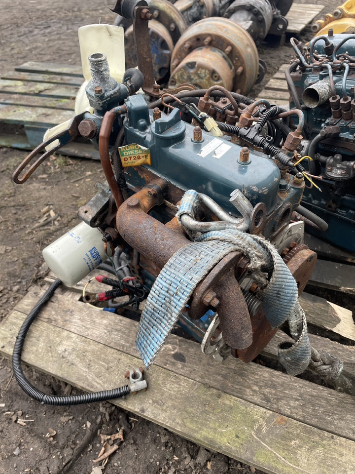 Kubota D722 - silniki kompletne - Motor - Mezőgazdasági gépek: 3 kép. Kubota D722 - silniki kompletne - Motor - Mezőgazdasági gépek: 3 kép.