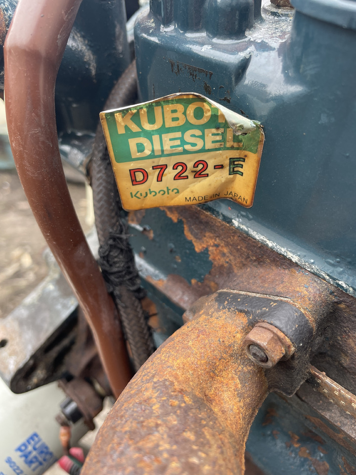 Kubota D722 - silniki kompletne - Motor - Mezőgazdasági gépek: 2 kép. Kubota D722 - silniki kompletne - Motor - Mezőgazdasági gépek: 2 kép.