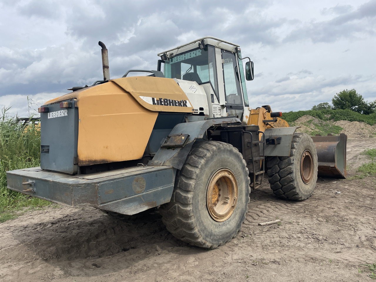 Liebherr L544 - na części - most kabina skrzynia biegów silnik - Sebességváltó - Mezőgazdasági gépek: 3 kép. Liebherr L544 - na części - most kabina skrzynia biegów silnik - Sebességváltó - Mezőgazdasági gépek: 3 kép.