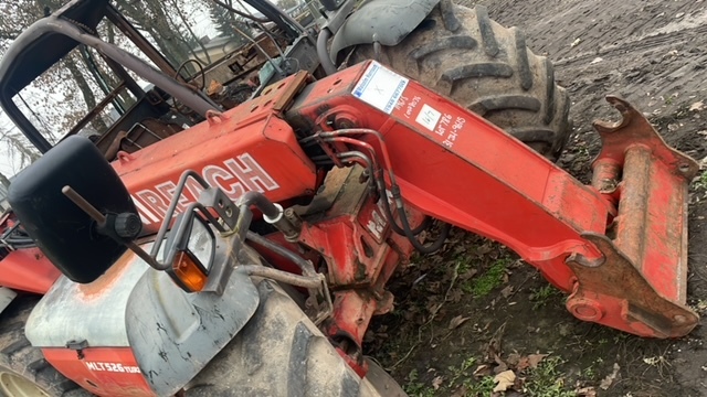 Manitou 526 zwolnica zwrotnica części - Csonkállvány - Mezőgazdasági gépek: 2 kép. Manitou 526 zwolnica zwrotnica części - Csonkállvány - Mezőgazdasági gépek: 2 kép.
