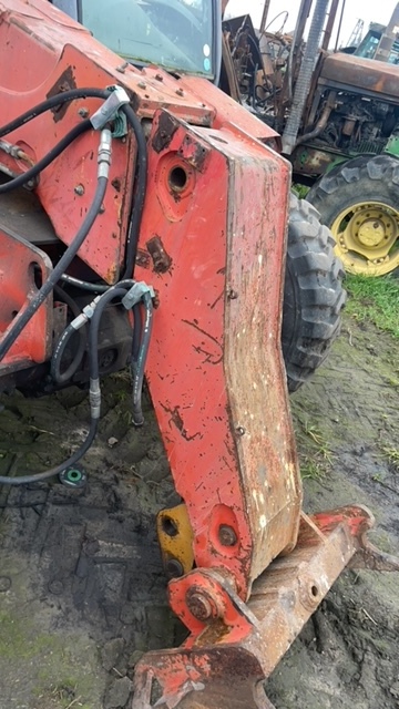 Manitou 626 , 628 , 632 , Części zwolnica Zwrotnica silnik skrzynia biegów - Csonkállvány - Mezőgazdasági gépek: 2 kép. Manitou 626 , 628 , 632 , Części zwolnica Zwrotnica silnik skrzynia biegów - Csonkállvány - Mezőgazdasági gépek: 2 kép.