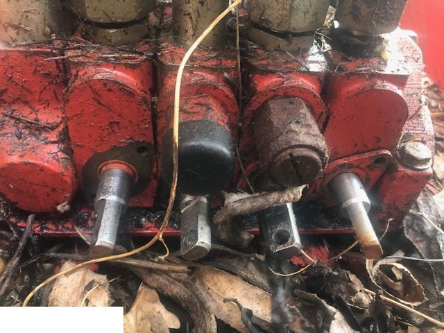 Manitou 628 - Obudowa - Karosszéria és külső - Teleszkópos rakodó: 3 kép. Manitou 628 - Obudowa - Karosszéria és külső - Teleszkópos rakodó: 3 kép.