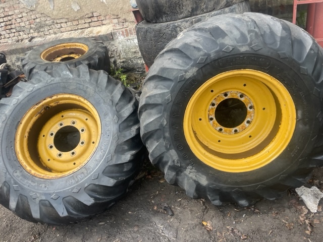 Manitou Cat TH - koła - felgi 15x24 - Felni - Mezőgazdasági gépek: 1 kép. Manitou Cat TH - koła - felgi 15x24 - Felni - Mezőgazdasági gépek: 1 kép.