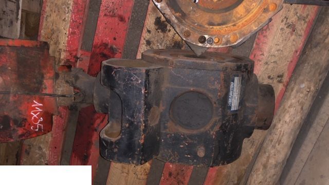 Manitou - Clark Hurth Spicer Dana - Most Napędowy - Tengely és alkatrészek - Mezőgazdasági gépek: 5 kép. Manitou - Clark Hurth Spicer Dana - Most Napędowy - Tengely és alkatrészek - Mezőgazdasági gépek: 5 kép.