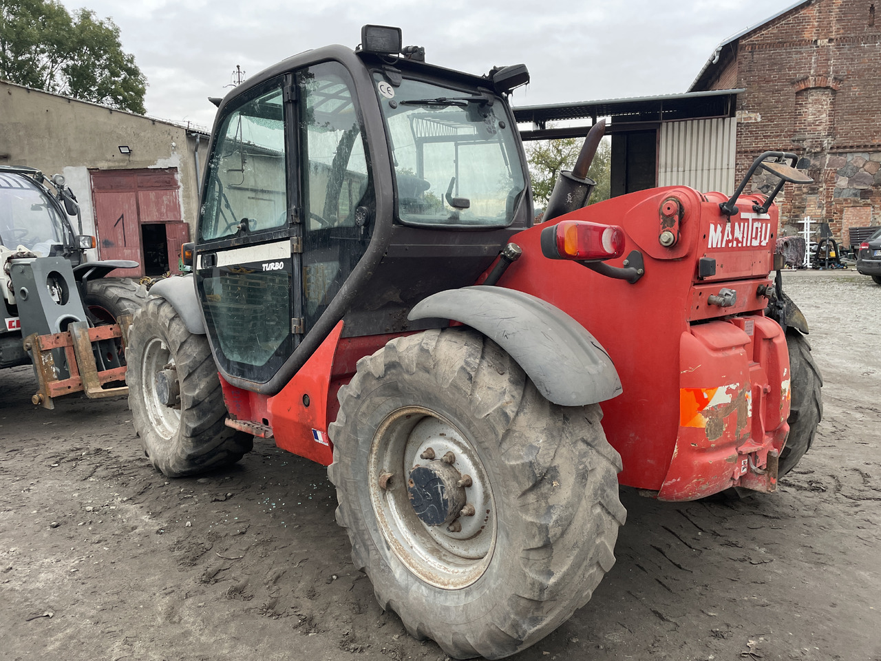 Manitou MLT 634 - mechanizm różnicowy - Differenciálmű - Anyagmozgató gép: 3 kép. Manitou MLT 634 - mechanizm różnicowy - Differenciálmű - Anyagmozgató gép: 3 kép.