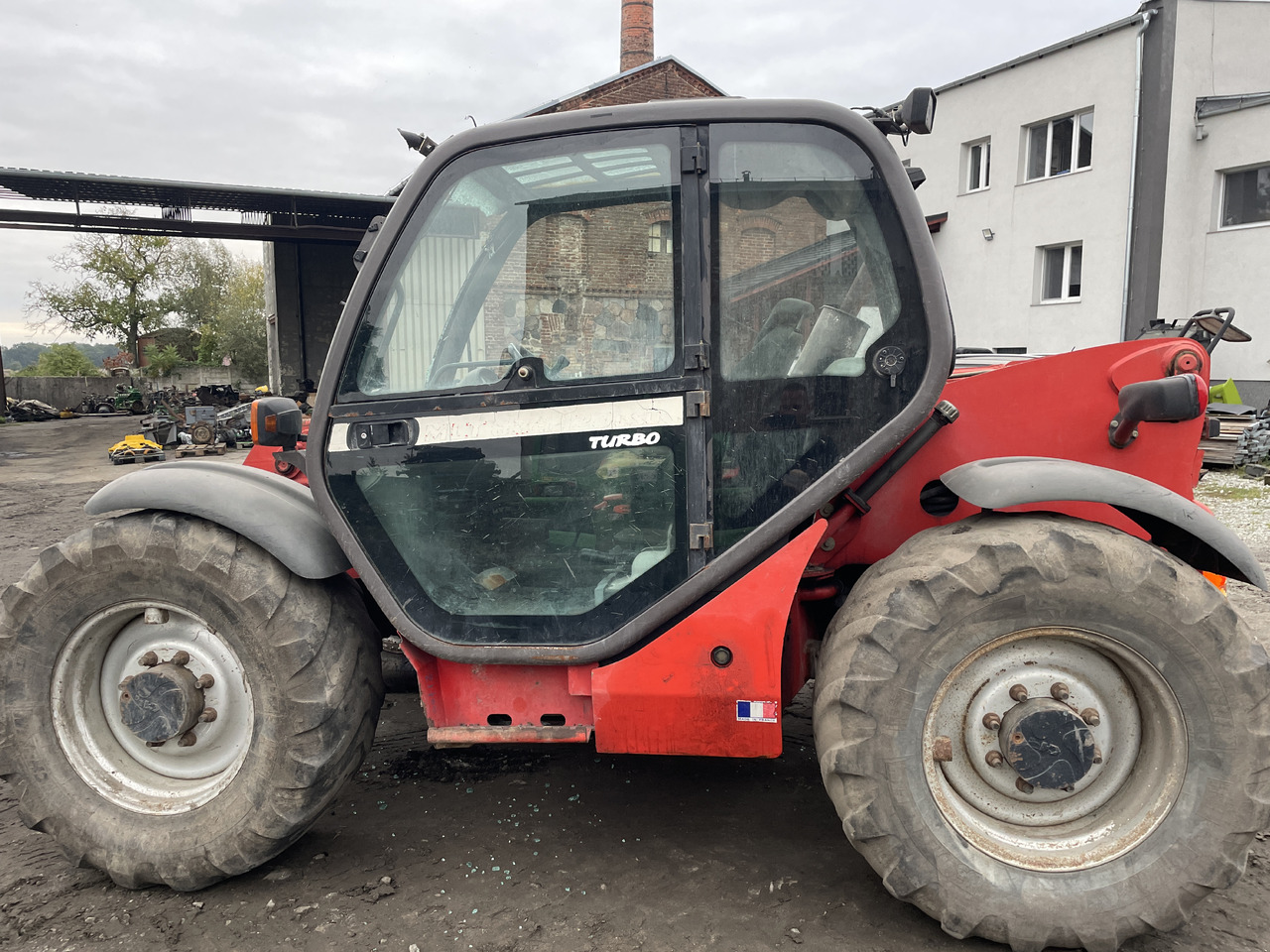 Manitou MLT 634 - mechanizm różnicowy - Differenciálmű - Anyagmozgató gép: 1 kép. Manitou MLT 634 - mechanizm różnicowy - Differenciálmű - Anyagmozgató gép: 1 kép.