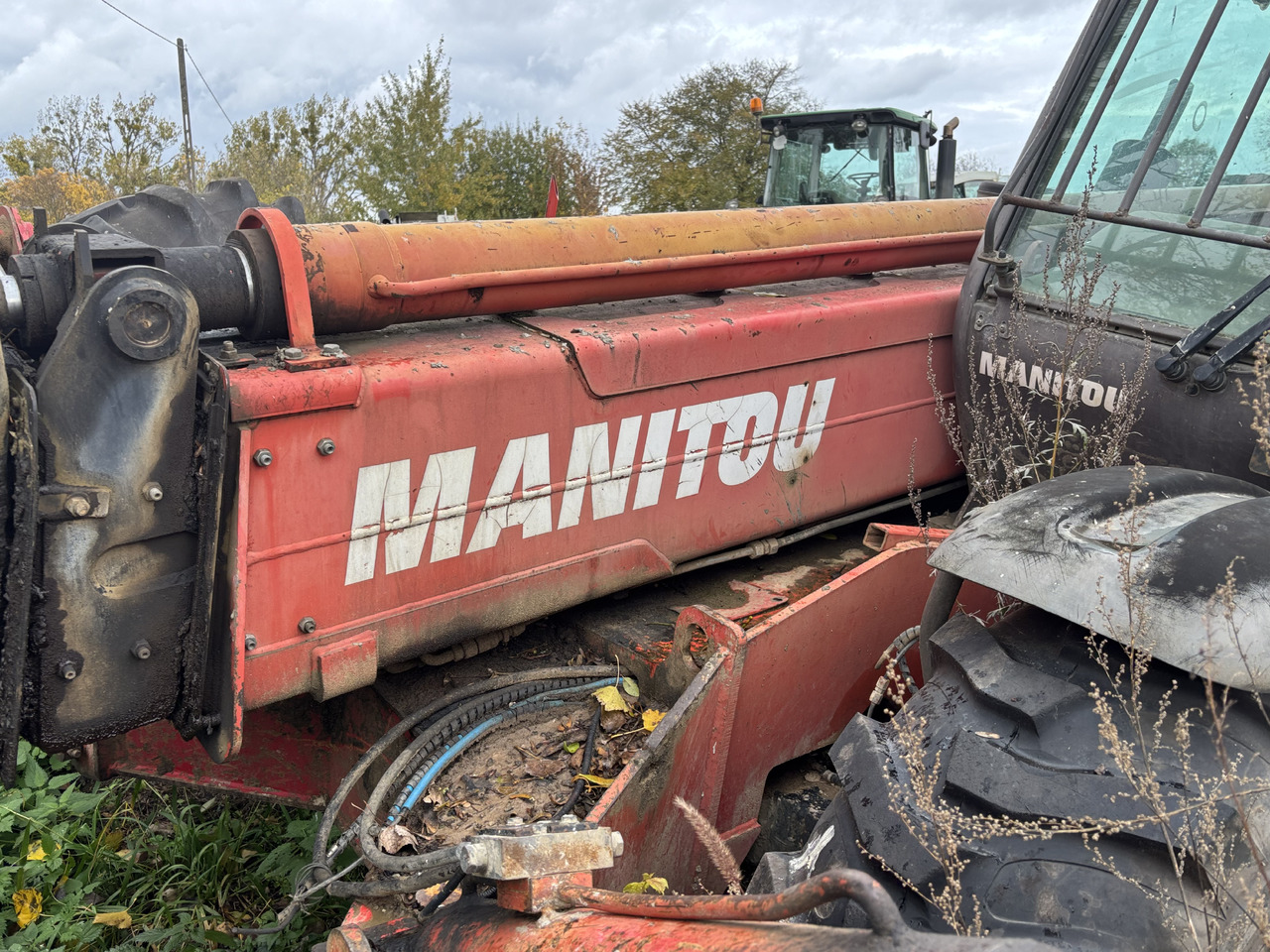 Manitou MT 1740 SLT - Ładowarka Teleskopowa - Siłownik Podnoszenia Siłownik Wysuwu - Hidraulikus henger - Építőipari gépek: 2 kép. Manitou MT 1740 SLT - Ładowarka Teleskopowa - Siłownik Podnoszenia Siłownik Wysuwu - Hidraulikus henger - Építőipari gépek: 2 kép.