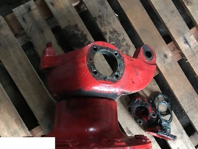 Manitou - Zwrotnica Clark Hurth 27908000369 - Csonkállvány - Építőipari gépek: 1 kép. Manitou - Zwrotnica Clark Hurth 27908000369 - Csonkállvány - Építőipari gépek: 1 kép.