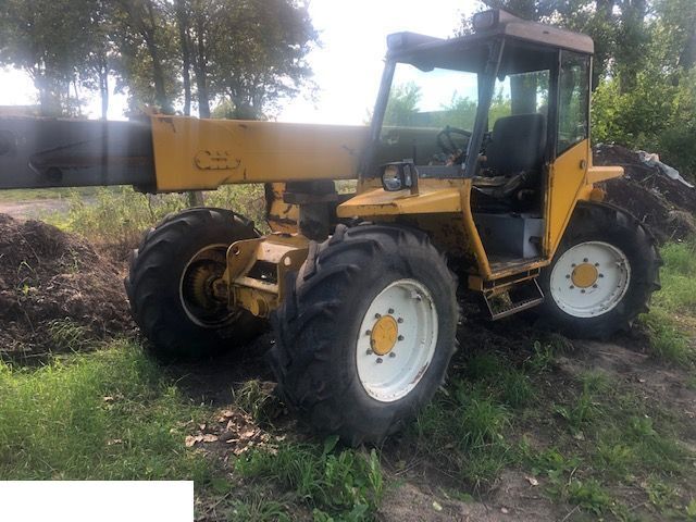 Matbro TS 260 - Siłownik Wychyłu - Hidraulikus henger - Mezőgazdasági gépek: 2 kép. Matbro TS 260 - Siłownik Wychyłu - Hidraulikus henger - Mezőgazdasági gépek: 2 kép.