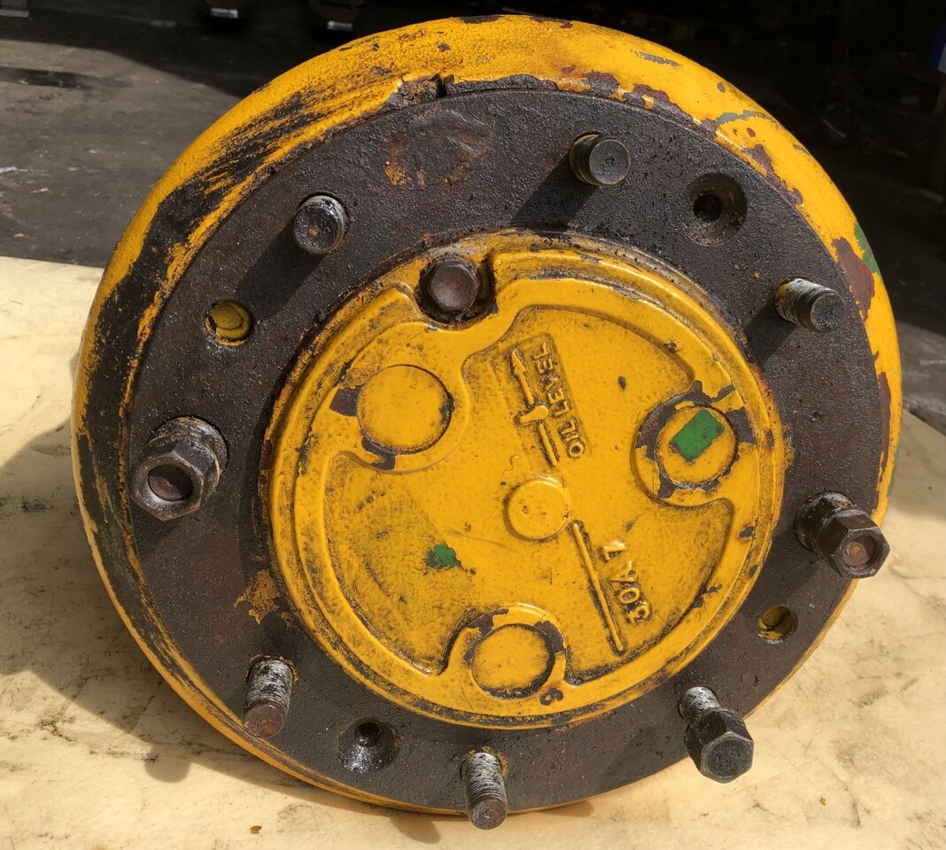 Matbro-zwolnica/Zwolnica John Deere/Sanderson - Véglehajtás - Építőipari gépek: 2 kép. Matbro-zwolnica/Zwolnica John Deere/Sanderson - Véglehajtás - Építőipari gépek: 2 kép.