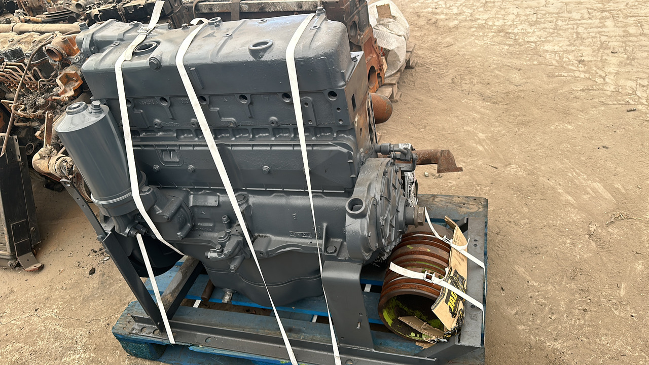 Mercedes OM352 claas Dominator silnik słupek części Głowica - Motor - Mezőgazdasági gépek: 4 kép. Mercedes OM352 claas Dominator silnik słupek części Głowica - Motor - Mezőgazdasági gépek: 4 kép.