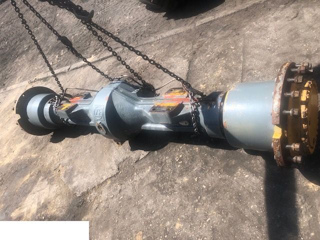 Most Napędowy - ZF 4474007030 - Zwolnica - Véglehajtás - Mezőgazdasági gépek: 1 kép. Most Napędowy - ZF 4474007030 - Zwolnica - Véglehajtás - Mezőgazdasági gépek: 1 kép.