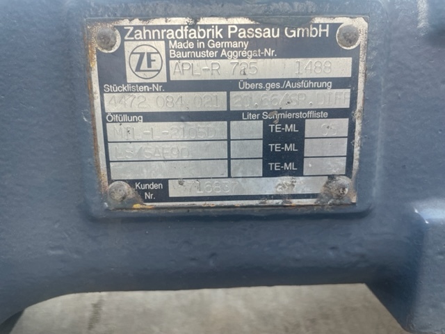 Most napędowy ZF APL-R 725 zwolnica zwrotnica Półoś obudowa mostu - Tengely és alkatrészek - Mezőgazdasági gépek: 2 kép. Most napędowy ZF APL-R 725 zwolnica zwrotnica Półoś obudowa mostu - Tengely és alkatrészek - Mezőgazdasági gépek: 2 kép.