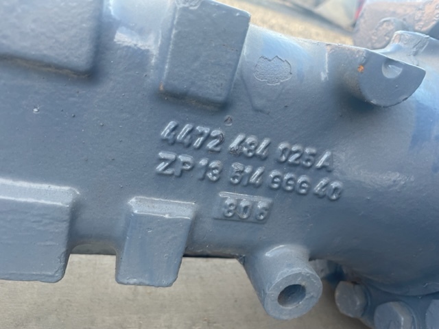 Most napędowy ZF APL-R 725 zwolnica zwrotnica Półoś obudowa mostu - Tengely és alkatrészek - Mezőgazdasági gépek: 4 kép. Most napędowy ZF APL-R 725 zwolnica zwrotnica Półoś obudowa mostu - Tengely és alkatrészek - Mezőgazdasági gépek: 4 kép.