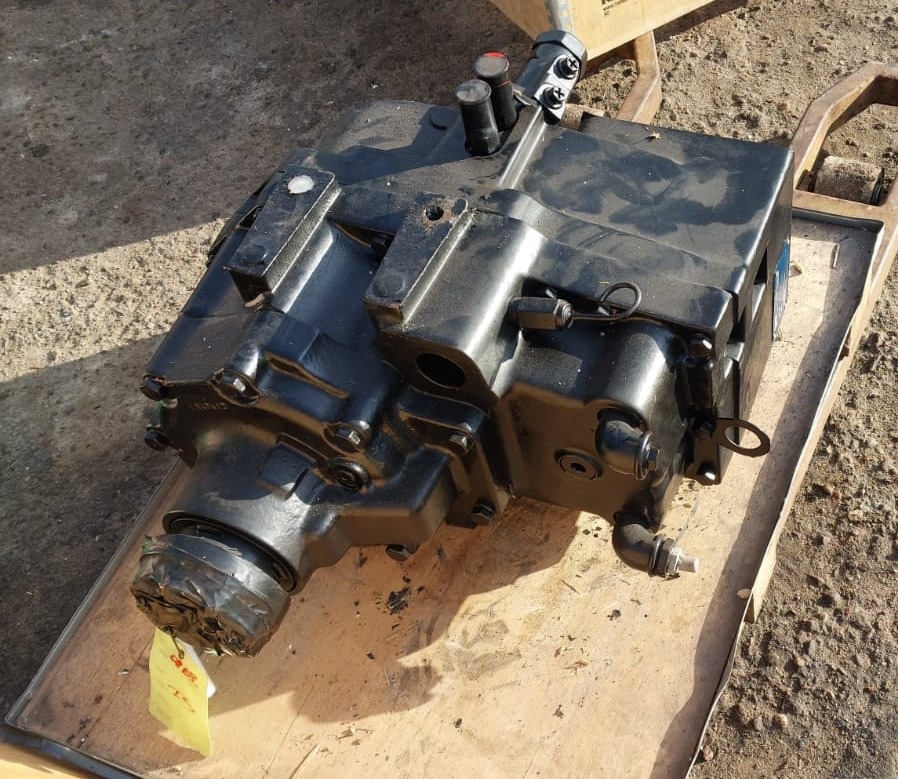 NAF BST 03/0 04 Skrzynia Biegów Ponsse Ergo Komatsu NOWA - Sebességváltó - Mezőgazdasági gépek: 3 kép. NAF BST 03/0 04 Skrzynia Biegów Ponsse Ergo Komatsu NOWA - Sebességváltó - Mezőgazdasági gépek: 3 kép.