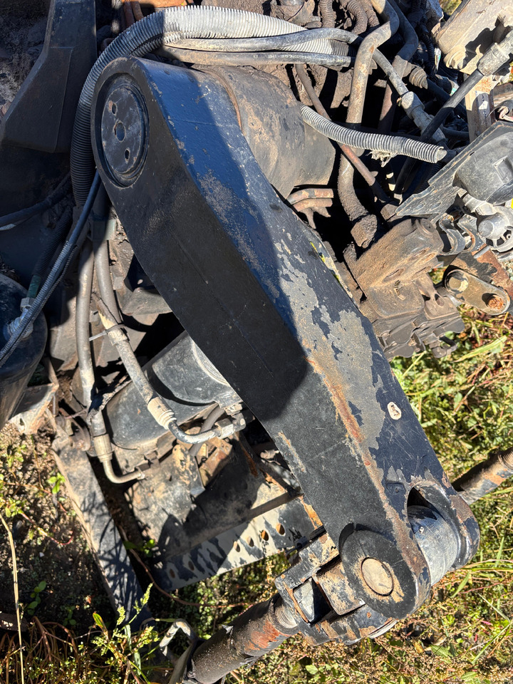 New Holland ramię podnośnika Rockshaft lewe 84275825 84275823 - Felfüggesztés - Mezőgazdasági gépek: 1 kép. New Holland ramię podnośnika Rockshaft lewe 84275825 84275823 - Felfüggesztés - Mezőgazdasági gépek: 1 kép.