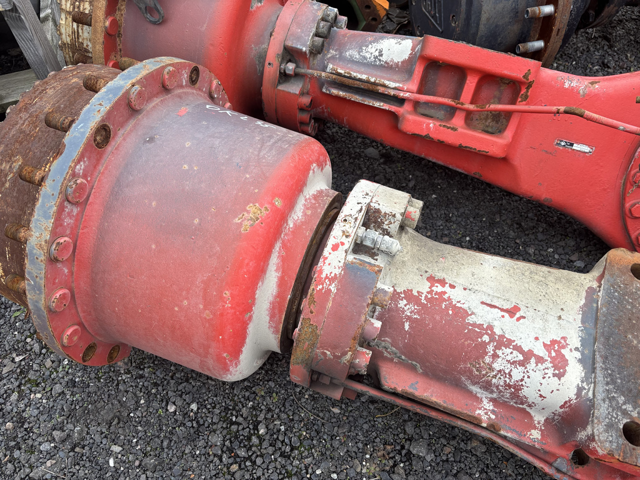 O&K O K 45 L45 L45.5 WLK45 OŚ Przednia Oś Tylnia 4517615 4922807 - Tengely és alkatrészek - Anyagmozgató gép: 3 kép. O&K O K 45 L45 L45.5 WLK45 OŚ Przednia Oś Tylnia 4517615 4922807 - Tengely és alkatrészek - Anyagmozgató gép: 3 kép.