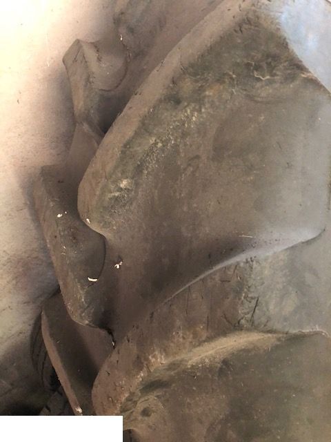 Opona 520/85R42 Firestone PERFORMER 85 20.8R42 157D/154E TL - Gumiabroncs - Mezőgazdasági gépek: 4 kép. Opona 520/85R42 Firestone PERFORMER 85 20.8R42 157D/154E TL - Gumiabroncs - Mezőgazdasági gépek: 4 kép.