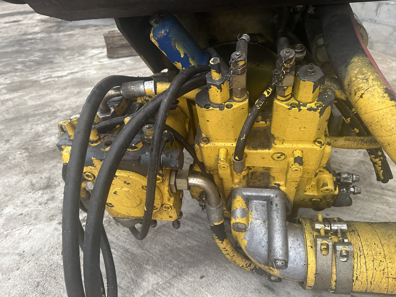 POMPA HYDRAULICZNA O&K 2403136 2460362 RH 5 6 - Hidraulikus szivattyú - Mezőgazdasági gépek: 3 kép. POMPA HYDRAULICZNA O&K 2403136 2460362 RH 5 6 - Hidraulikus szivattyú - Mezőgazdasági gépek: 3 kép.
